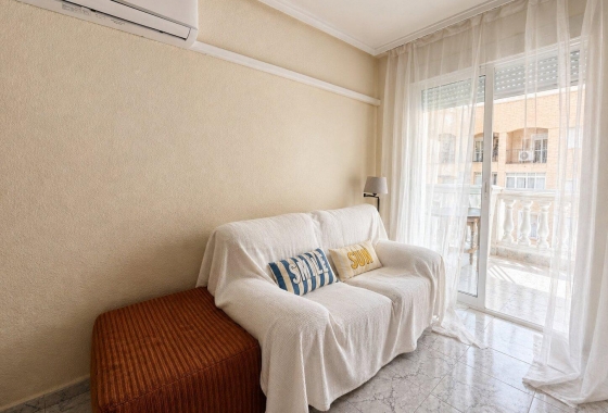 Resale - Apartment / flat - Torrevieja - Habaneras