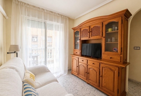 Resale - Apartment / flat - Torrevieja - Habaneras