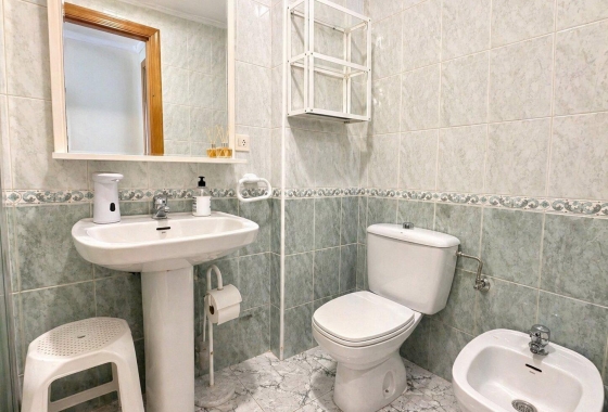 Resale - Apartment / flat - Torrevieja - Habaneras