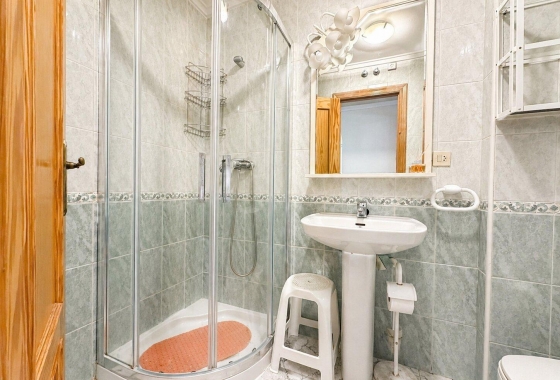 Resale - Apartment / flat - Torrevieja - Habaneras