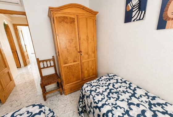 Resale - Apartment / flat - Torrevieja - Habaneras