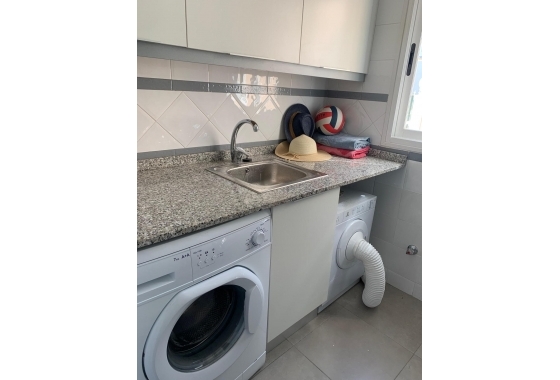Перепродажа - Квартира - Torrevieja - La Mata