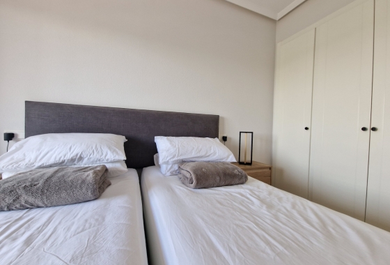Reventa - Apartamento / piso - Guardamar del Segura - SUP-7 & Port Area