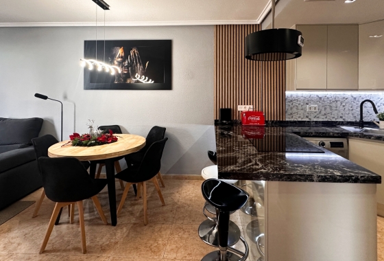 Resale - Apartment / flat - Torrevieja - Costa Blanca