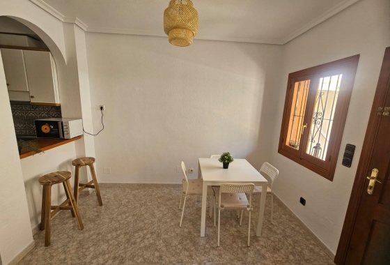 Resale - Apartment / flat - Orihuela Costa - La Zenia