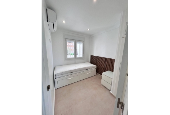 Resale - Apartment / flat - Orihuela Costa - Costa Blanca