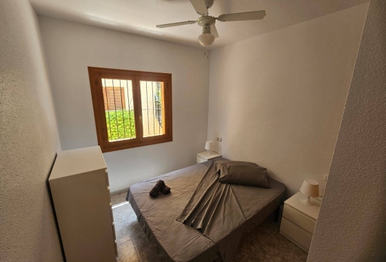 Resale - Bungalow - Orihuela Costa - La Zenia