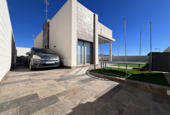 Wiederverkauf - Villa - Orihuela Costa - Costa Blanca