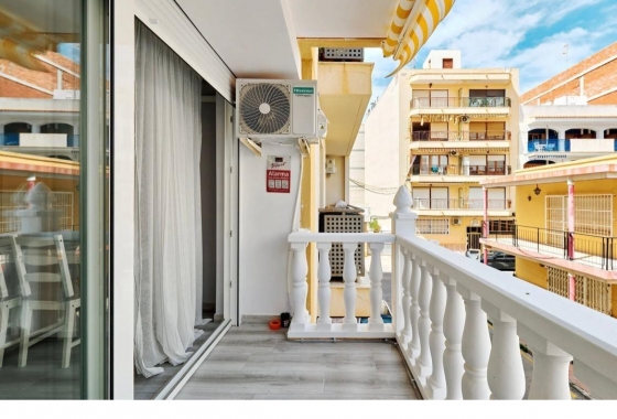 Reventa - Apartamento / piso - Torrevieja - Centro