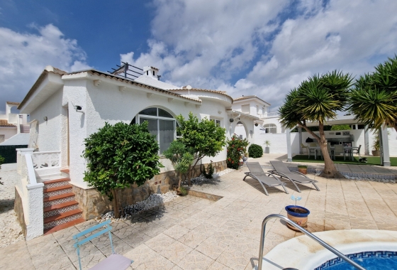Wiederverkauf - Villa - Ciudad Quesada - Pueblo Bravo