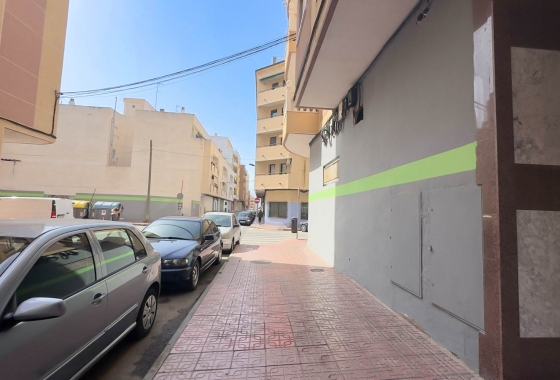 Herverkoop - Appartement / flat - Torrevieja - PARQUE DE LAS NACIONES