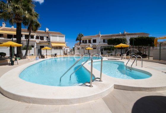 Revente - Bungalow - Torrevieja - aguas nuevas