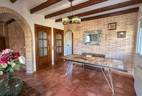 Resale - Townhouse - San Miguel de Salinas - Inland
