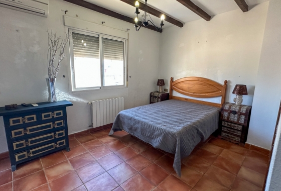 Resale - Townhouse - San Miguel de Salinas - Inland