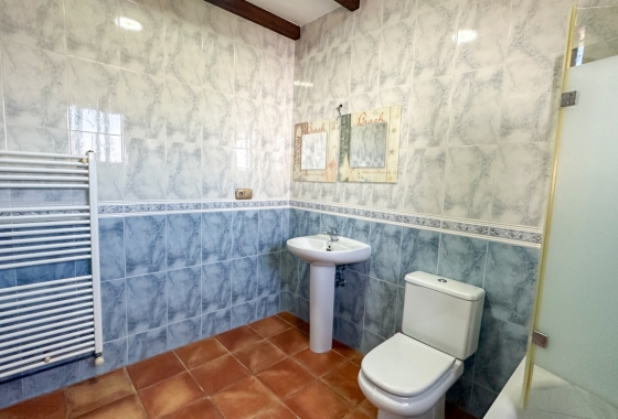Resale - Townhouse - San Miguel de Salinas - Inland
