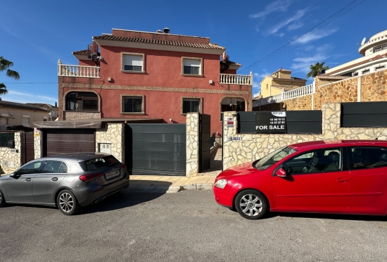 Resale - Townhouse - San Miguel de Salinas - Inland