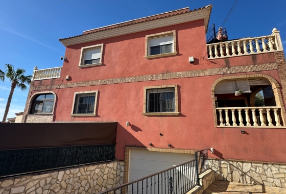 Resale - Townhouse - San Miguel de Salinas - Inland