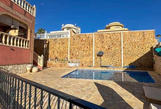 Resale - Townhouse - San Miguel de Salinas - Inland