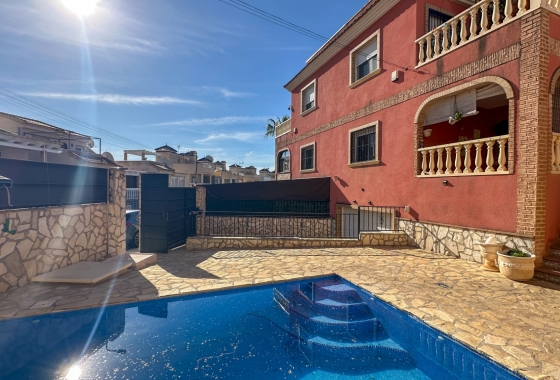 Resale - Townhouse - San Miguel de Salinas - Inland
