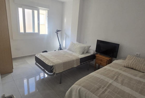 Wiederverkauf - Wohnung - Torrevieja - Acequion