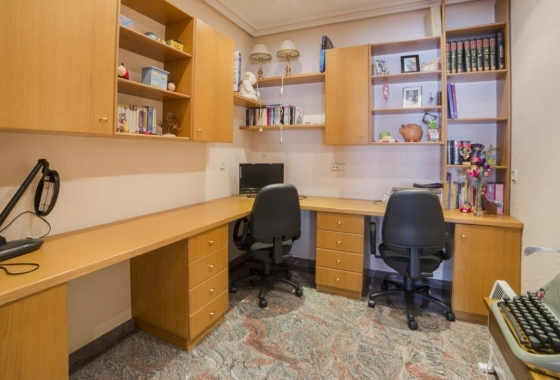 Resale - Townhouse - Los Alcazares - Centro