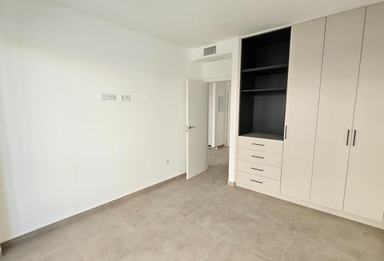 Wiederverkauf - Wohnung - Torrevieja - Paseo Maritimo