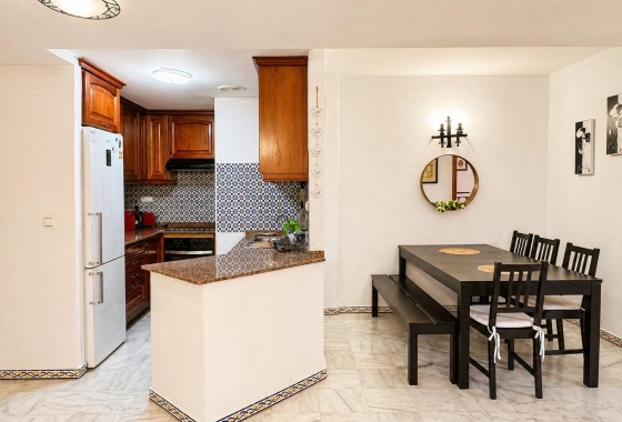Resale - Apartment / flat - Torrevieja - Los Frutales