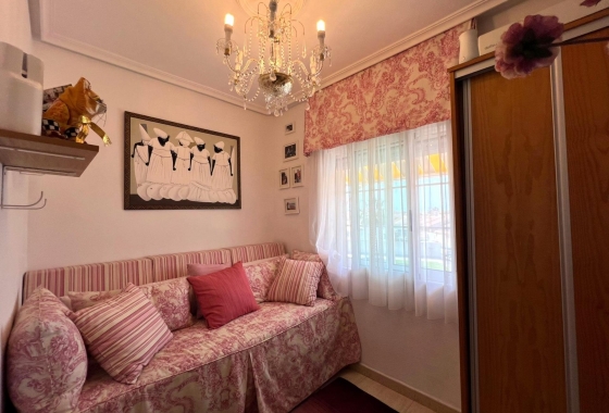 Wiederverkauf - Bungalow - Torrevieja - aguas nuevas