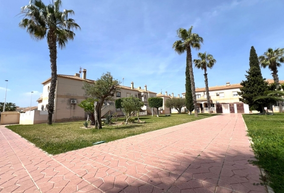 Wiederverkauf - Bungalow - Torrevieja - aguas nuevas
