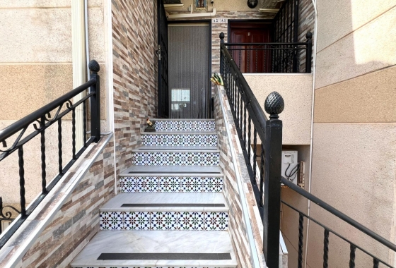 Wiederverkauf - Bungalow - Torrevieja - aguas nuevas