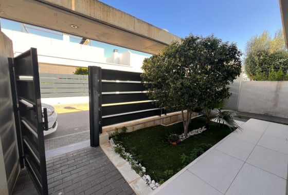 Revente - Villa - Orihuela Costa - Lomas De Cabo Roig