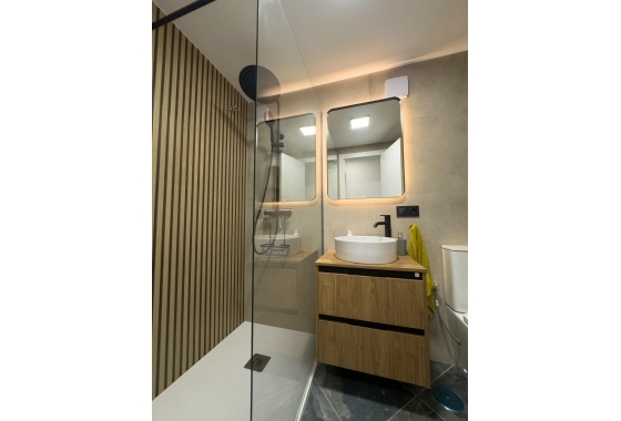 Wiederverkauf - Wohnung - Torrevieja - Centro