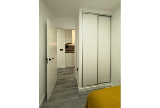 Wiederverkauf - Wohnung - Torrevieja - Centro
