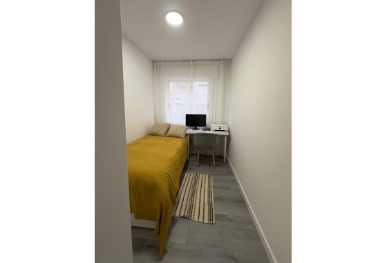 Wiederverkauf - Wohnung - Torrevieja - Centro