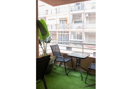 Wiederverkauf - Wohnung - Torrevieja - Centro