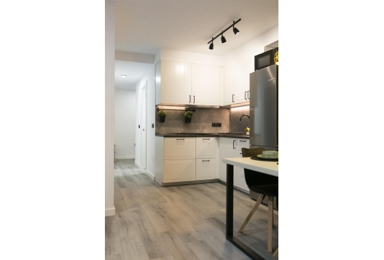 Wiederverkauf - Wohnung - Torrevieja - Centro