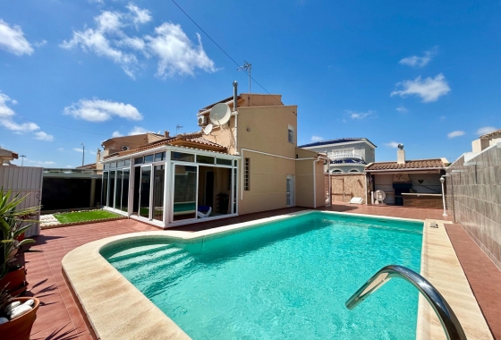 Resale - Villa - Torrevieja - San Luis
