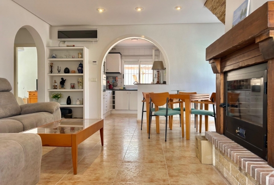 Resale - Villa - Torrevieja - San Luis