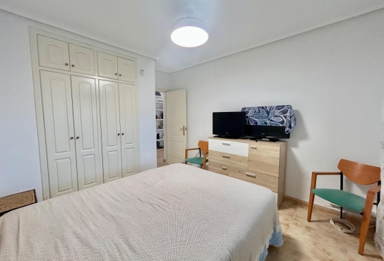 Resale - Villa - Torrevieja - San Luis