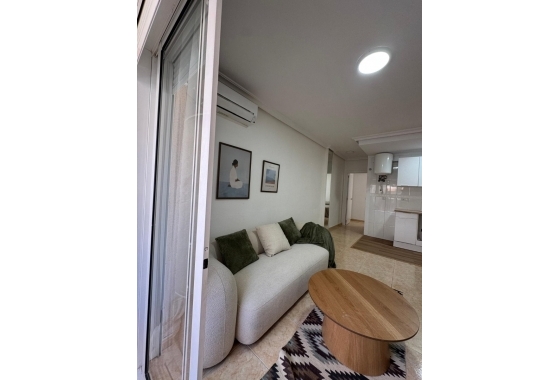 Wiederverkauf - Wohnung - Torrevieja - LA LOMA