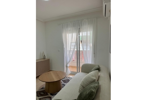 Wiederverkauf - Wohnung - Torrevieja - LA LOMA