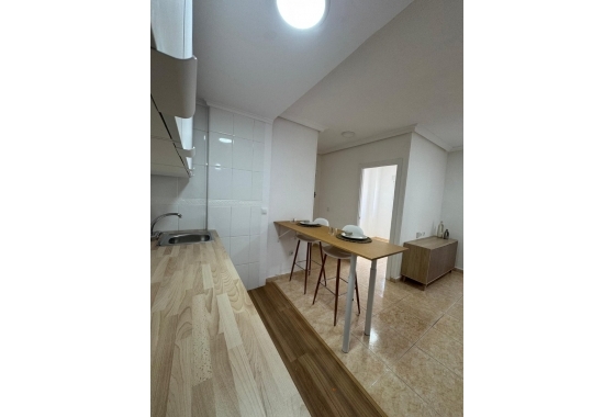 Wiederverkauf - Wohnung - Torrevieja - LA LOMA