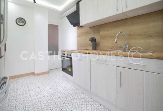 Wiederverkauf - Wohnung - Torrevieja - Centro