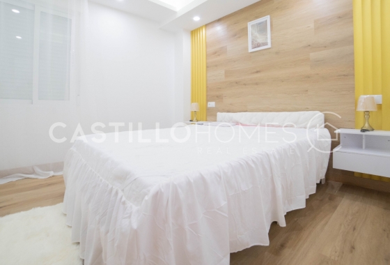 Wiederverkauf - Wohnung - Torrevieja - Centro