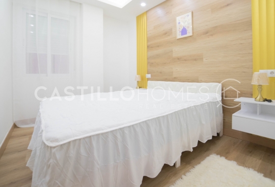 Wiederverkauf - Wohnung - Torrevieja - Centro