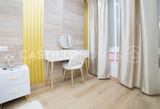 Wiederverkauf - Wohnung - Torrevieja - Centro