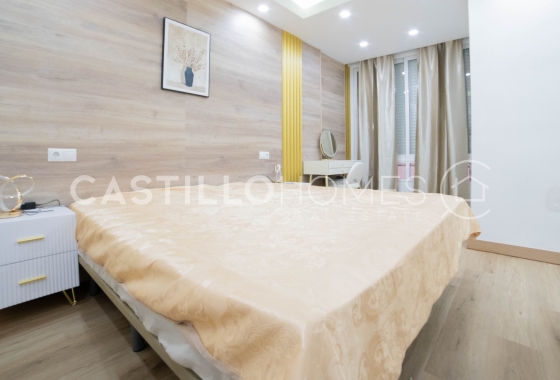 Wiederverkauf - Wohnung - Torrevieja - Centro