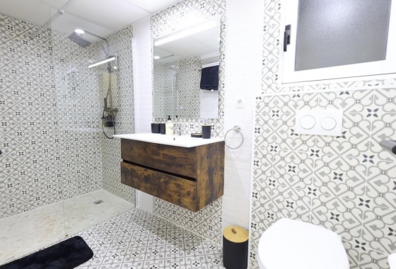 Resale - Apartment / flat - Torrevieja - Costa Blanca