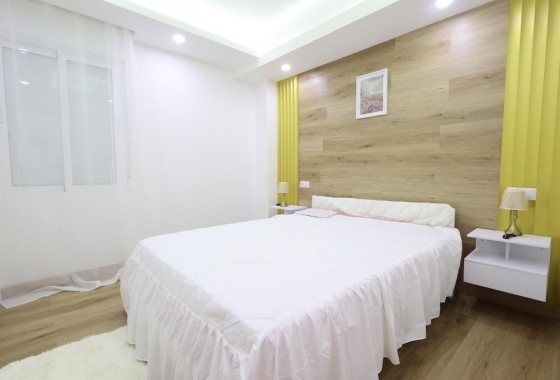 Resale - Apartment / flat - Torrevieja - Costa Blanca