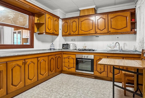 Resale - Apartment / flat - Torrevieja - Costa Blanca